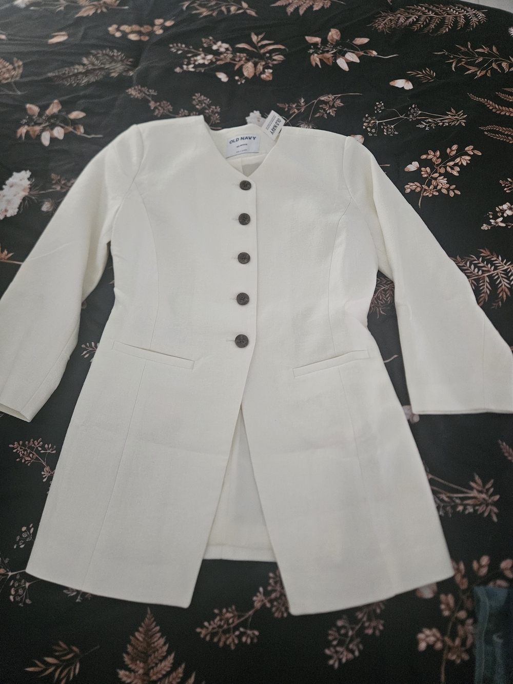 NWT Old Navy Women's Cream Long Button Blazer
